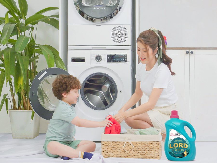 Giặt giũ hiện đại - Không ngại thử với nước giặt xả Lord Delux hương nước hoa