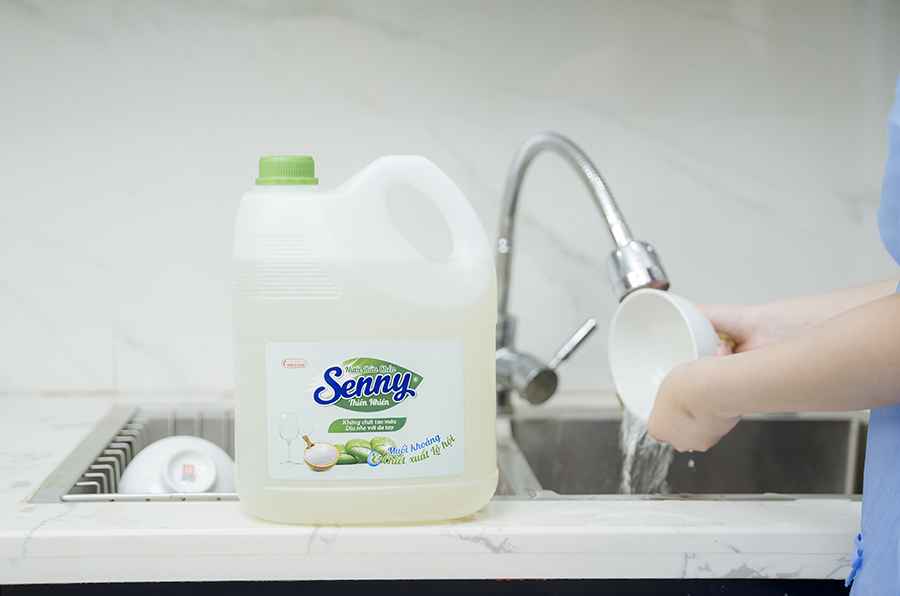 Senny Lô Hội – Bí Quyết Giữ Tay Mềm Mại Khi Rửa Chén Mỗi Ngày