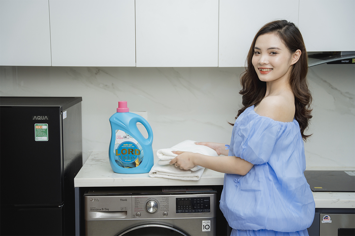 Lord Delux – Bí Quyết Cho Quần Áo Luôn Thơm Như Mới Giặt Bằng Nước Hoa