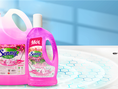 Có nước lau sàn Senny hương hoa lily - Nhà sạch sáng bóng đón Tết thêm vui