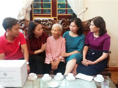 TRI ÂN BÀ MẸ VIỆT NAM ANH HÙNG VÀ NGƯỜI CÓ CÔNG NHÂN DỊP 70 NĂM NGÀY THƯƠNG BINH LIỆT SĨ